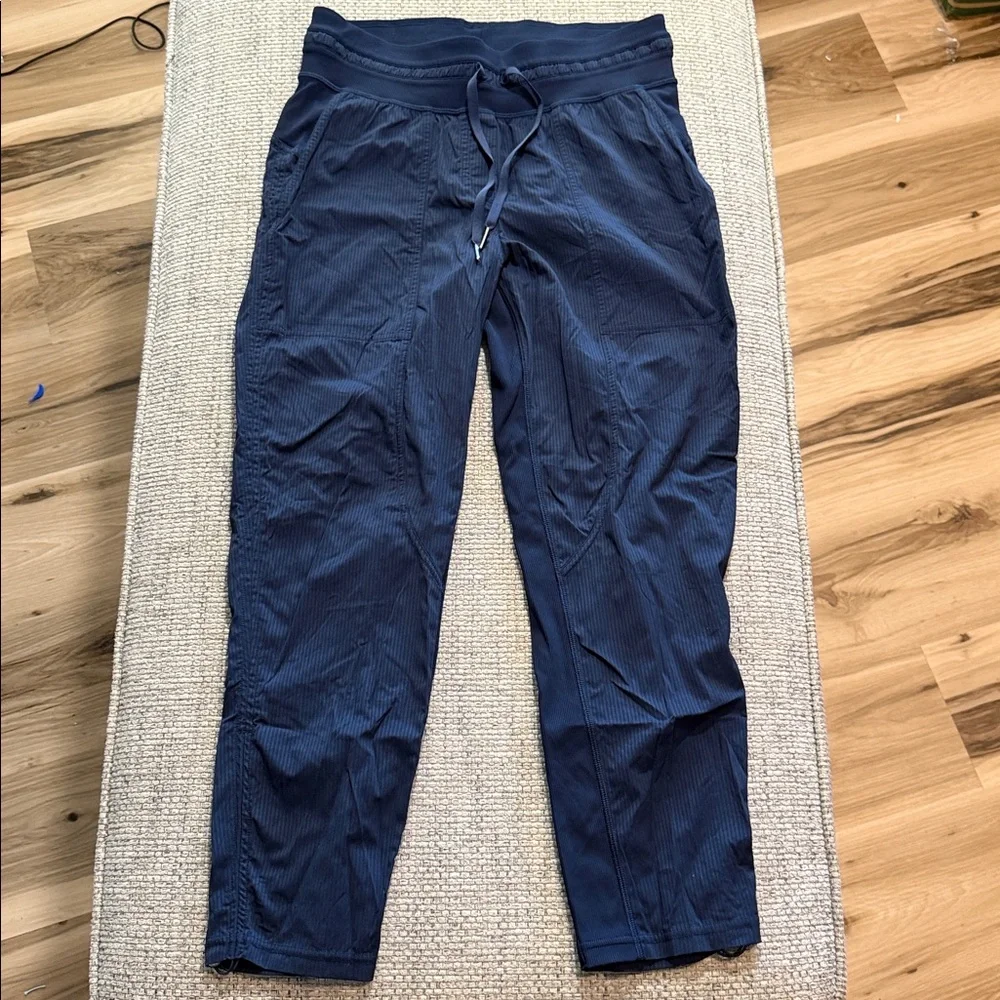 Lululemon Dance Studio‎ Crop Pants 25” True Navy Swift sz6